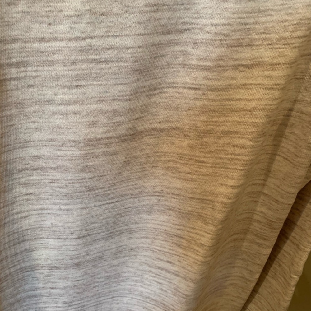 Carson Sweatshirt - Picture 8 of 10